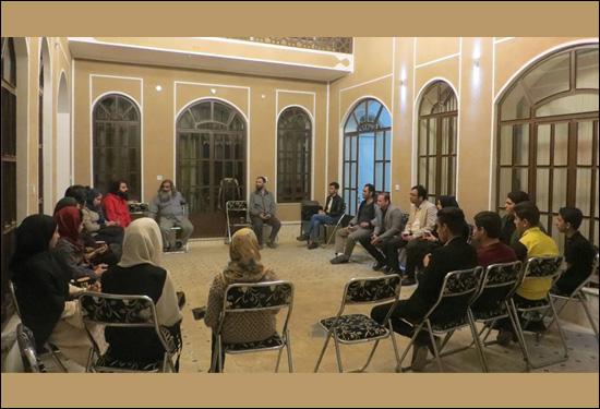 چهاردهمین نشست پخش و تحلیل فیلم تئاتر در حوزه هنری یزد