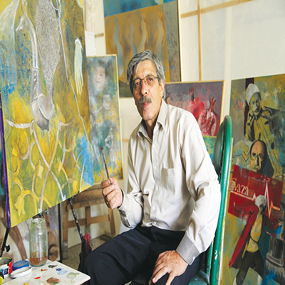 هنرمندان تاثیر بسزایی در رساندن صدای انقلاب به گوش جامعه داشته اند