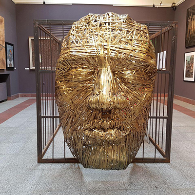 مجسمههای متنوع و سرامیکهای مفهومی