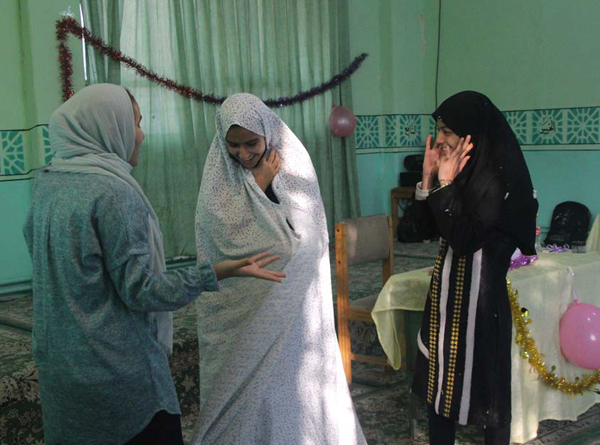 تولید نمایش کوتاه مسجدی با عنوان «چادر سفید»/اجرای دو برنامه نمایش کودک و نوجوان در محله قدس ذغالچال ساری