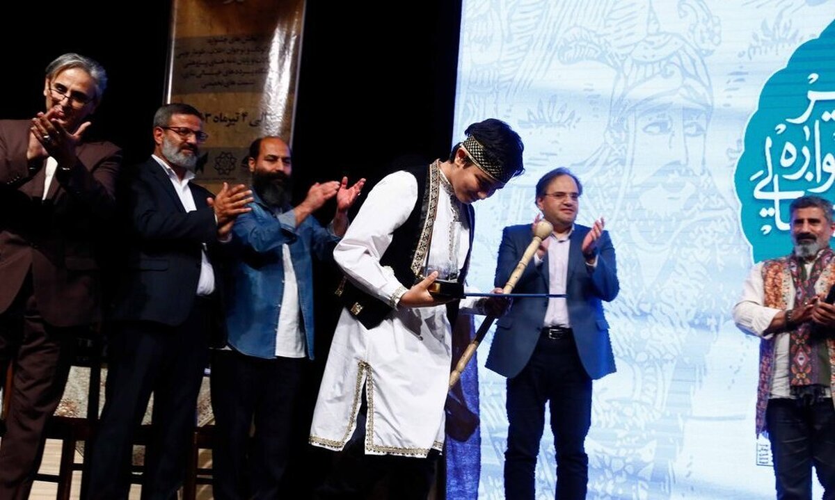 مارتیا منوچهری هنرمند نوجوان گلستانی با کسب رتبه برتر و دیپلم افتخار و تندیس مرشد ترابی در ششمین جشنواره نقالان علوی خوش درخشید.
