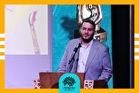 هنرمندان متعهد در خط مقدم نبرد تمدنی ایستاده‌اند
